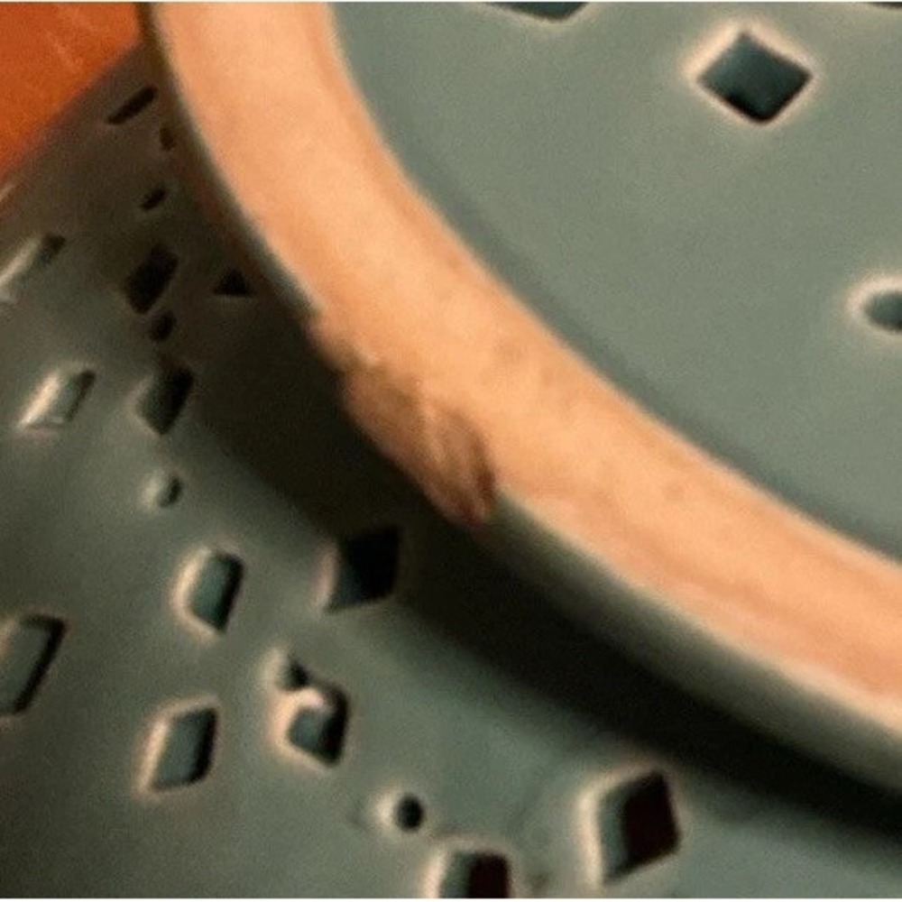 Threshold Earthenware Teal Ceramic Colander‎ 5.5" X 9" - Picture 10 of 12
